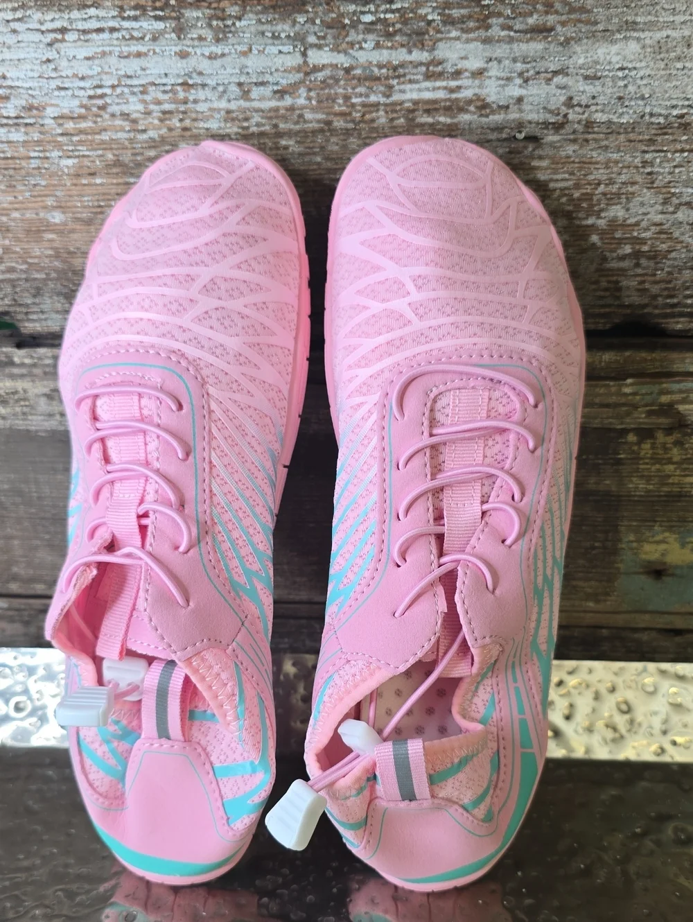 Women's Lightweight Pink & Aqua Athletic Sneakers Quick Dry, Size 40, NEW